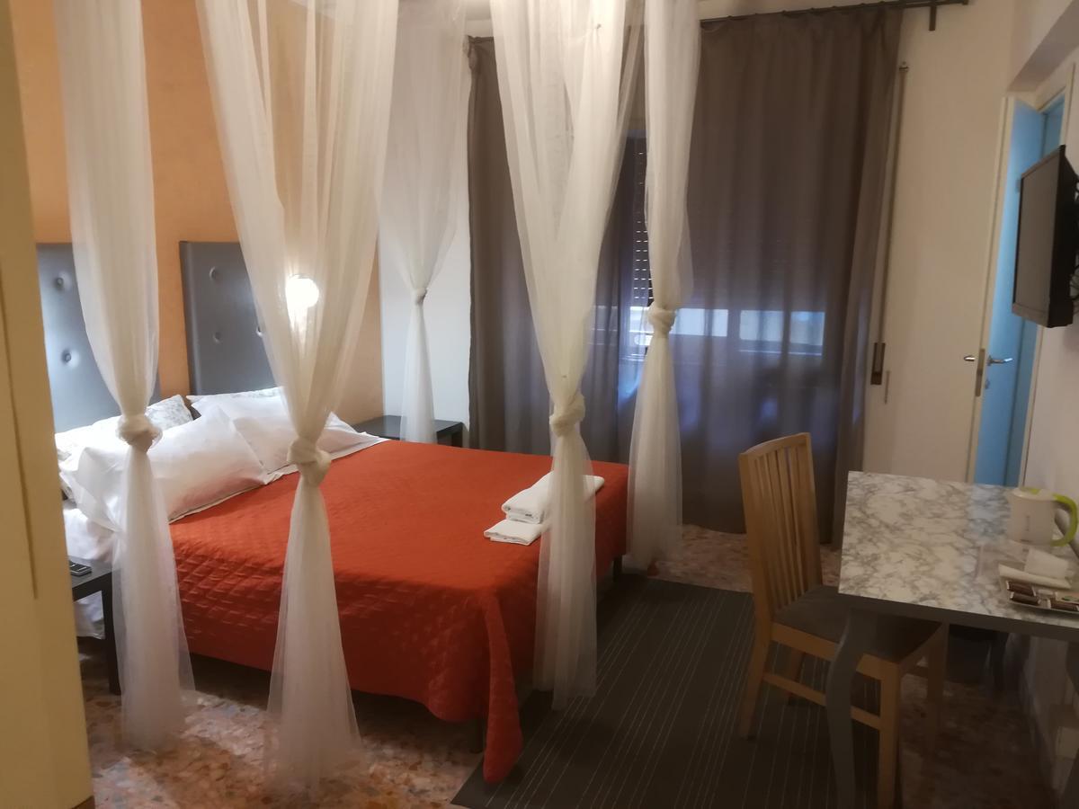In Roma Life Hotel Екстериор снимка