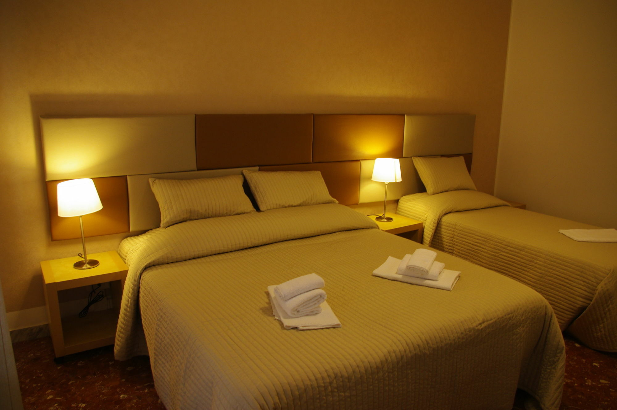 In Roma Life Hotel Екстериор снимка